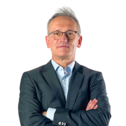 Redakteur Helmut Gellermann